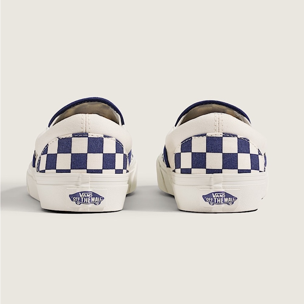 Scoop up  Vans Slip-On Sneakers in Navy and White Checkerboa - Picture 3 of 9